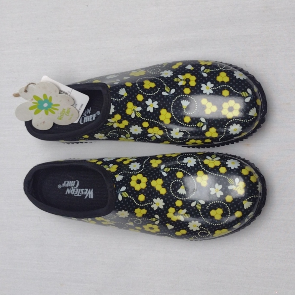 Western Chief slip on bee print shoe